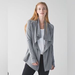 Lululemon REDUCED TO SELL Coast wrap